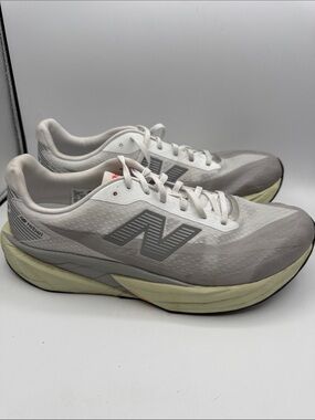 New Balance FUEL CELL REBEL Light Gray and Pale Yellow Running S14